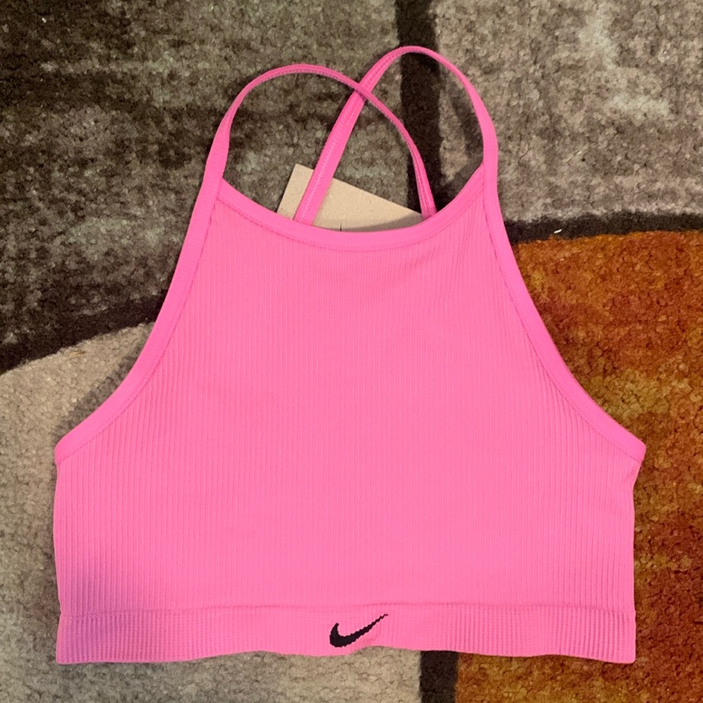 ⚡️Nike Pink workout top! NWT
